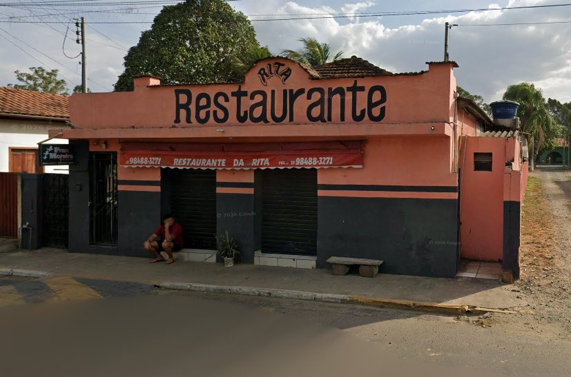 Fachada do Restaurante da Rita em São Geraldo, vista mais ampla